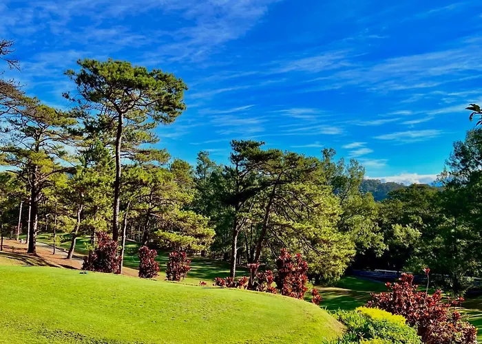 Mountain View Room At Forest Lodge Hotel, Camp John Hay-Private Unit 549