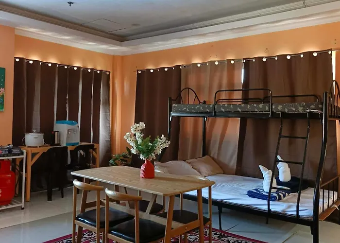 Group Accomodation In Town With Great Overlooking View